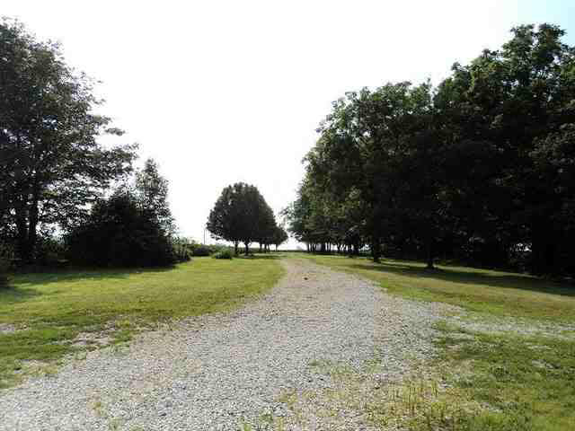 7523 Catt Road Vincennes, IN 47591 - Photo 2 of 8 Gallery Image 2