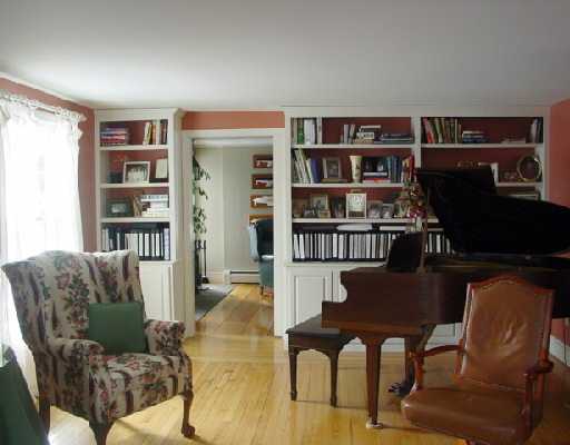 711 Wapping Road Portsmouth, RI 02871 - Photo 3 of 4 Other.