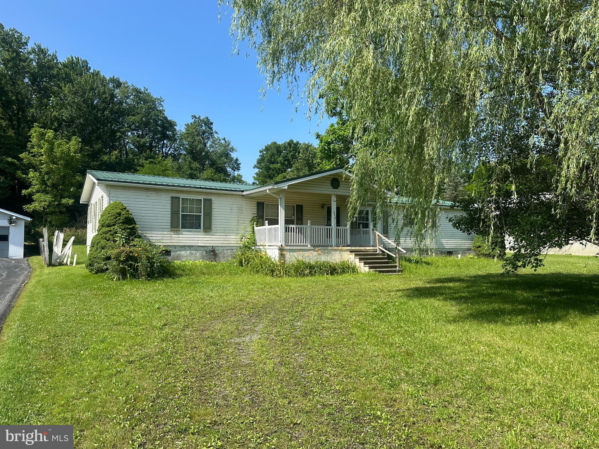 643 Pletcher Road Duncansville, PA 16635 - Photo 2 of 15