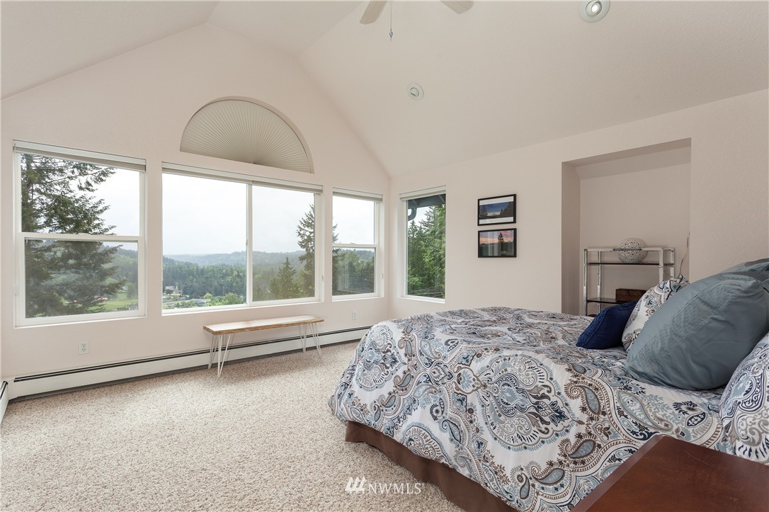 11105 Renton Issaquah Road Southeast Issaquah, WA 98027 - Photo 13 of 25