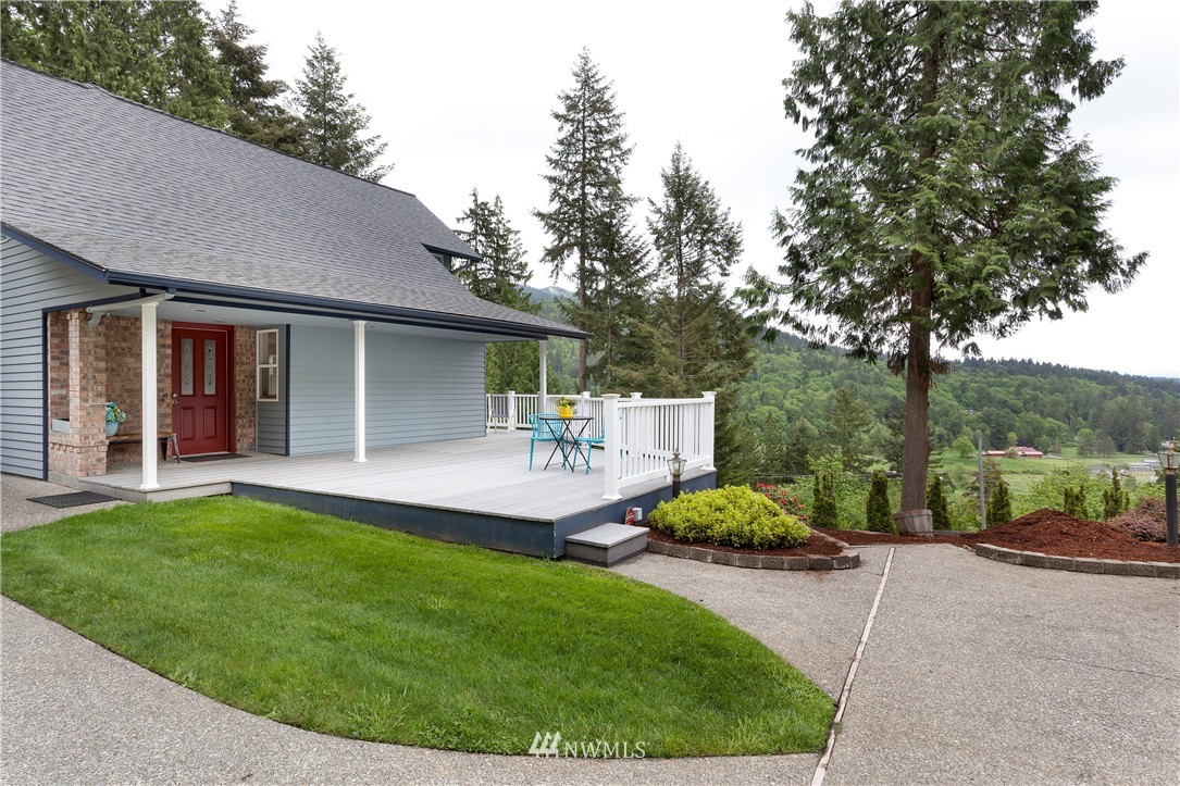11105 Renton Issaquah Road Southeast Issaquah, WA 98027 - Photo 3 of 25