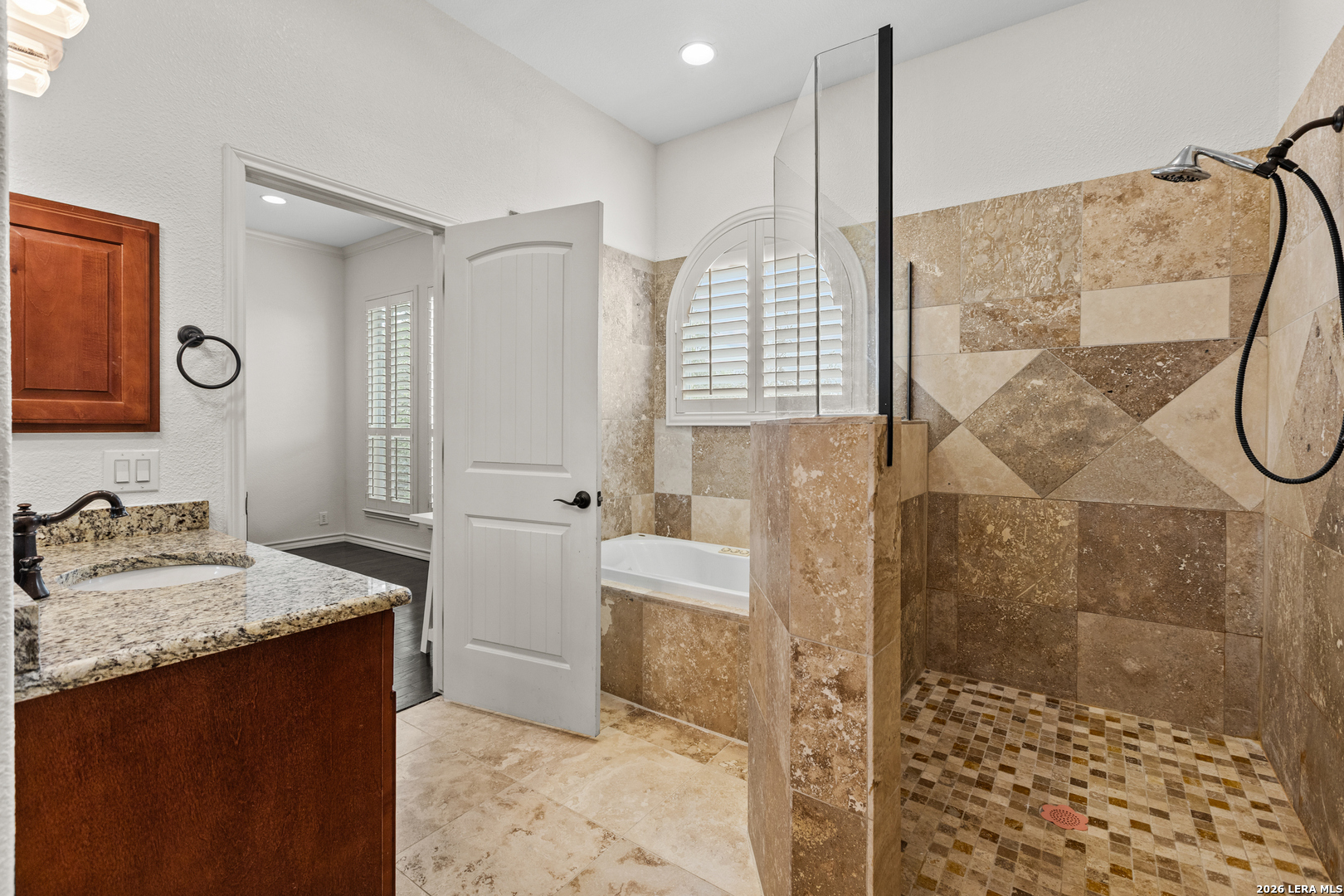 23510 Canyon Golf Road, Unit 103 San Antonio, TX 78258 - Photo 25 of 31