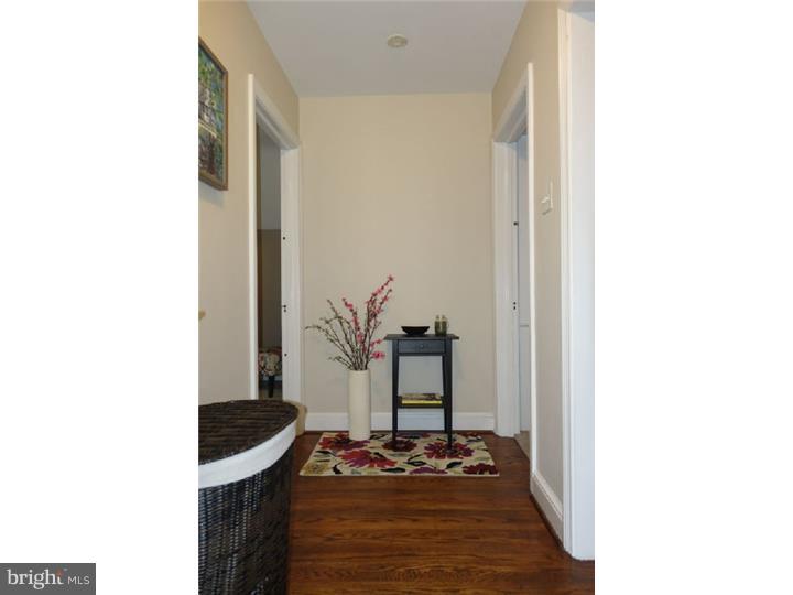 106 Madison Road Lansdowne, PA 19050 - Photo 14 of 23 Hallway