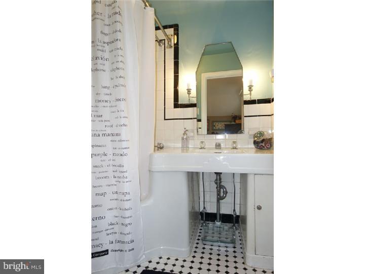 106 Madison Road Lansdowne, PA 19050 - Photo 17 of 23 Master Bathroom