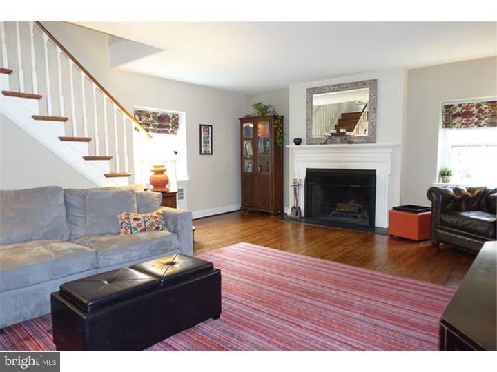 106 Madison Road Lansdowne, PA 19050 - Photo 6 of 23 Living Room
