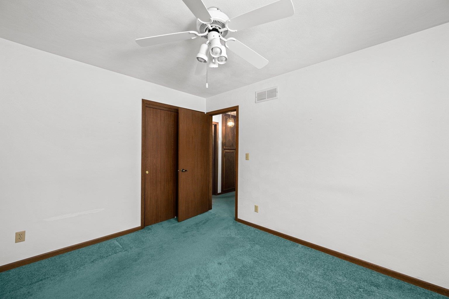 8412 10th Street West Rock Island, IL 61201 - Photo 29 of 37