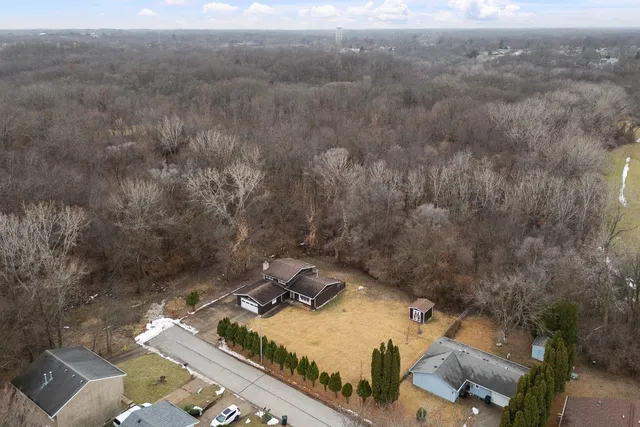 $275,000 | 8412 10th Street West, Rock Island, IL 61201