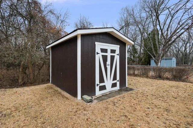 $275,000 | 8412 10th Street West, Rock Island, IL 61201