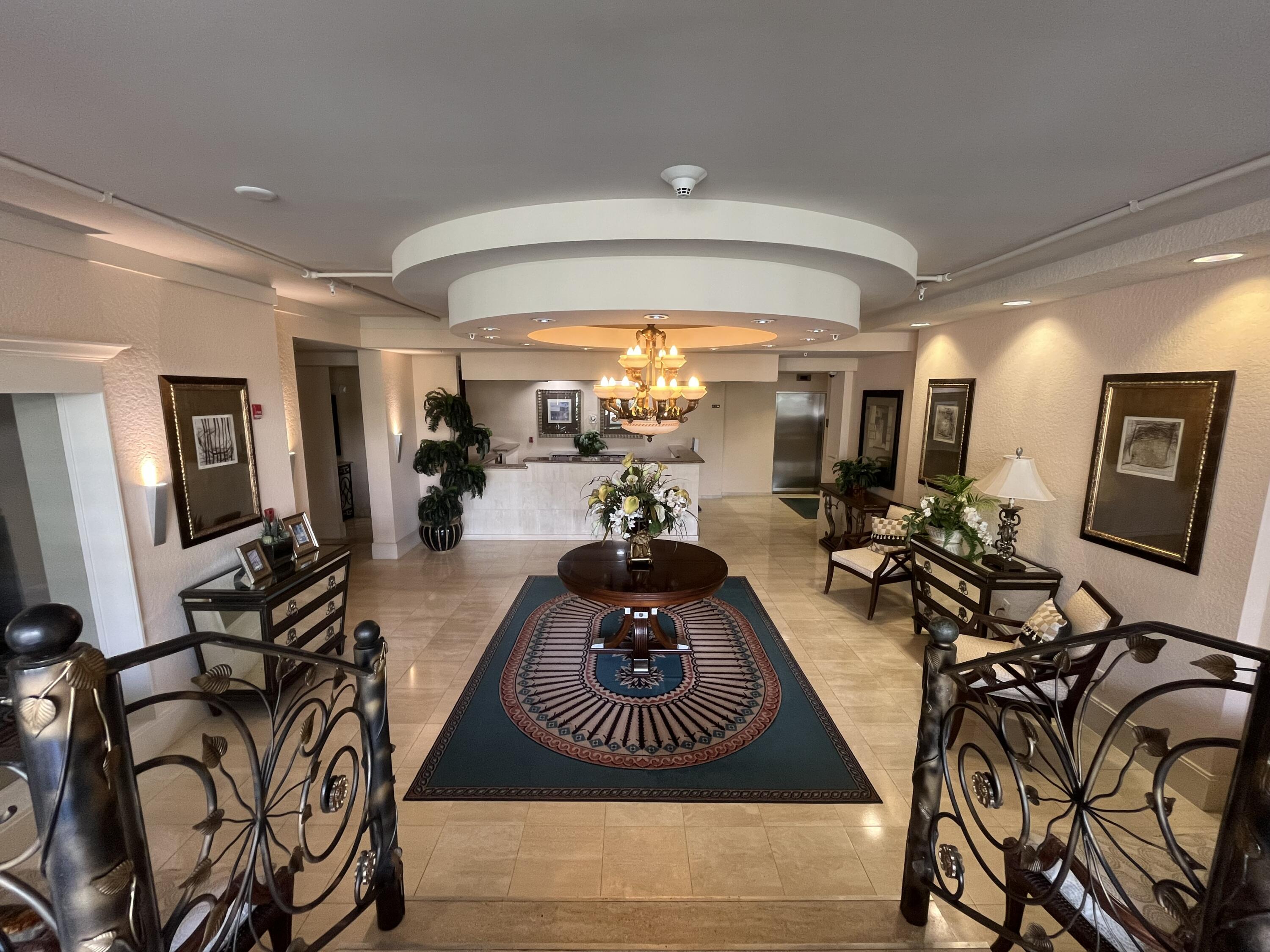 1000 Spanish River Road, Unit 1F Boca Raton, FL 33432 - Photo 4 of 29 Lobby