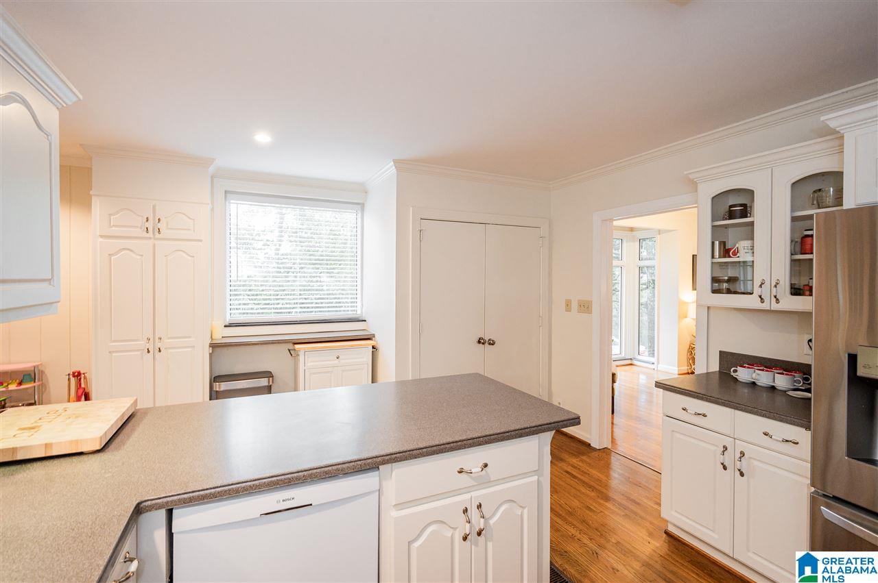2472 Shades Crest Road Birmingham, AL 35216 - Photo 15 of 48