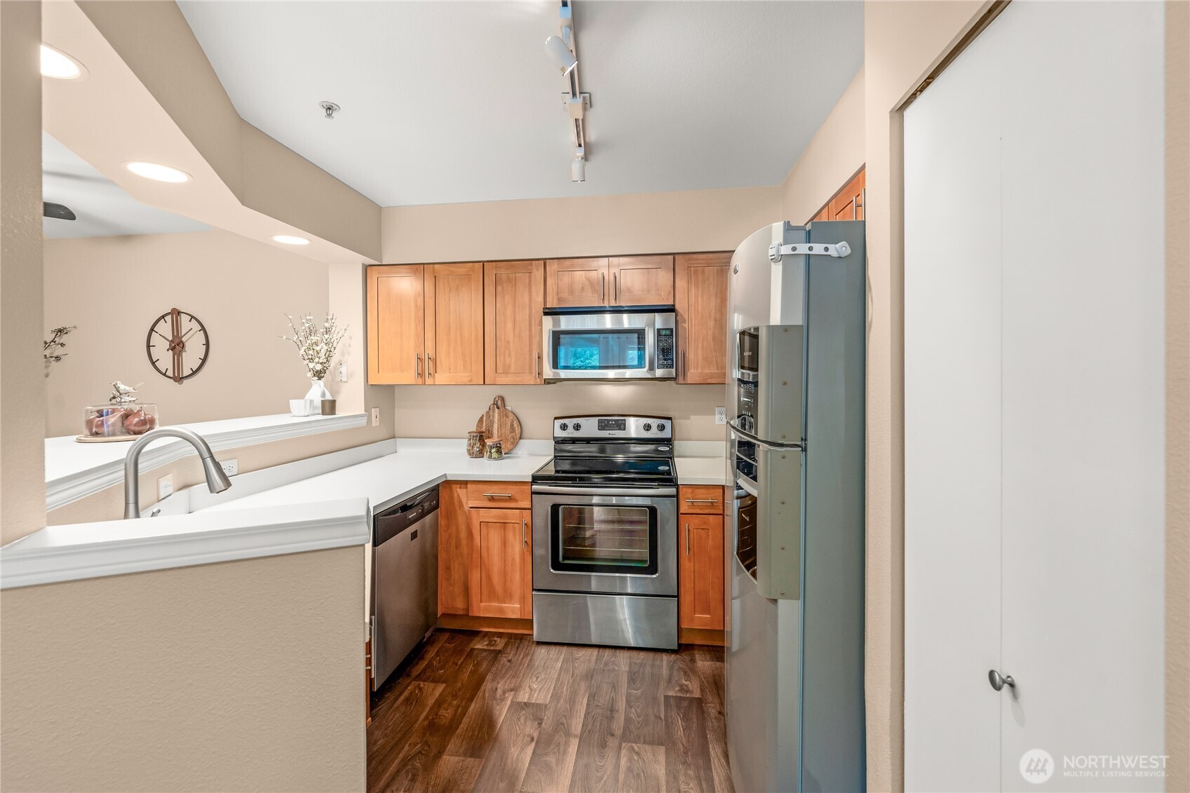 15300 112th Avenue Northeast, Unit C308 Bothell, WA 98011 - Photo 9 of 31