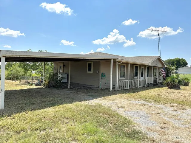 $499,000 | 10829 Highway 34, Ladonia, TX 75449