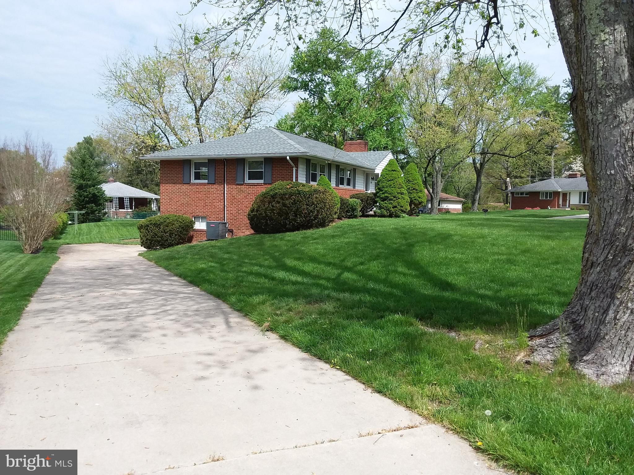 6410 Chell Road Columbia, MD 21044 - Photo 2 of 39 Gallery Image 2