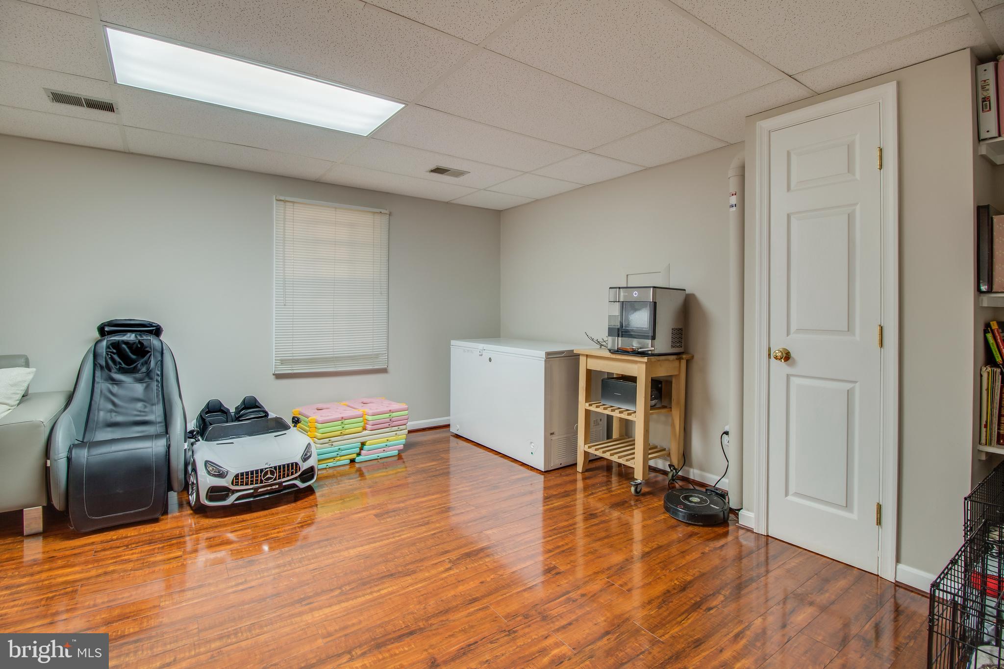 4806 Piney Branch Road Fairfax, VA 22030 - Photo 36 of 50