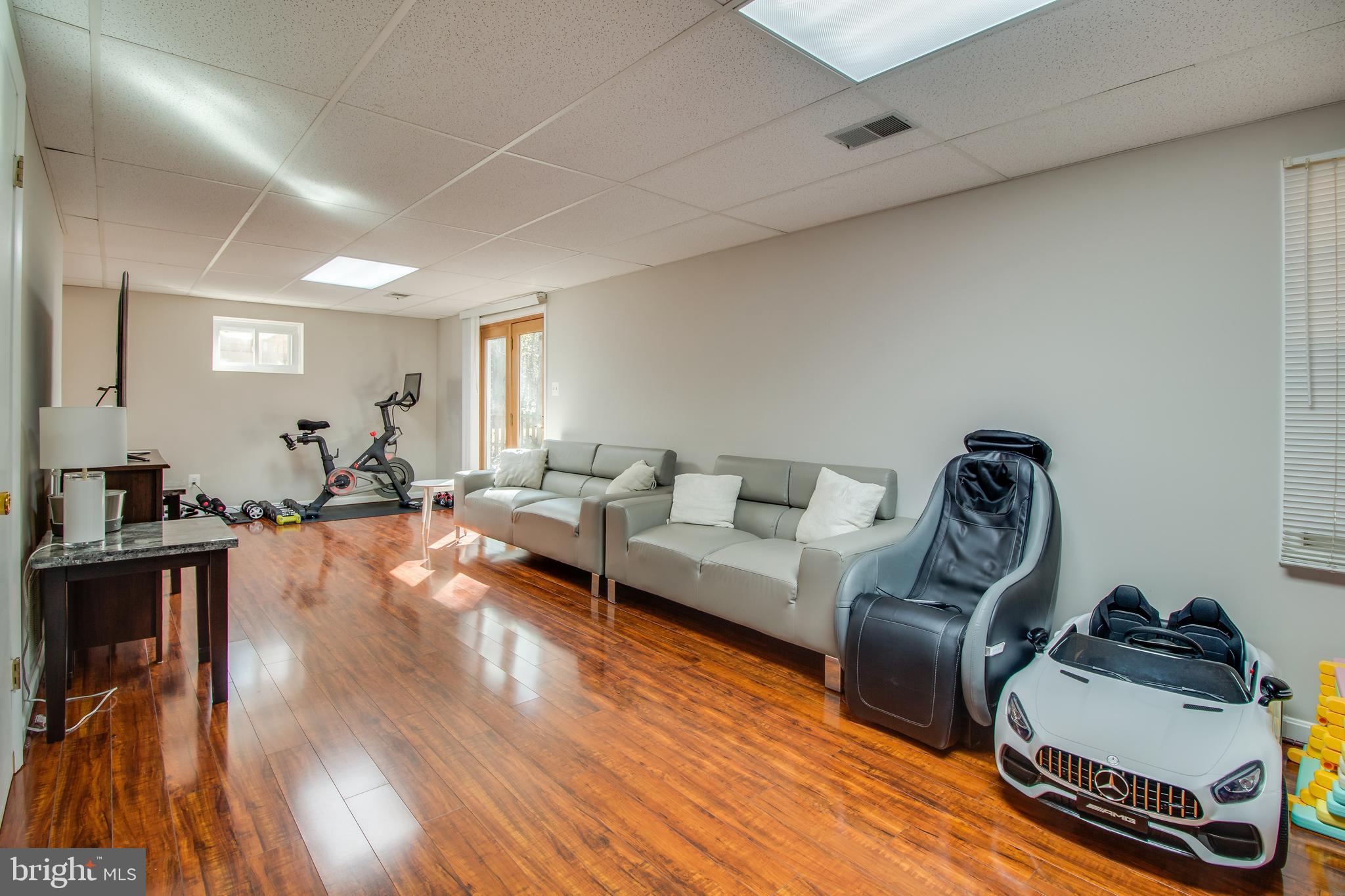 4806 Piney Branch Road Fairfax, VA 22030 - Photo 37 of 50