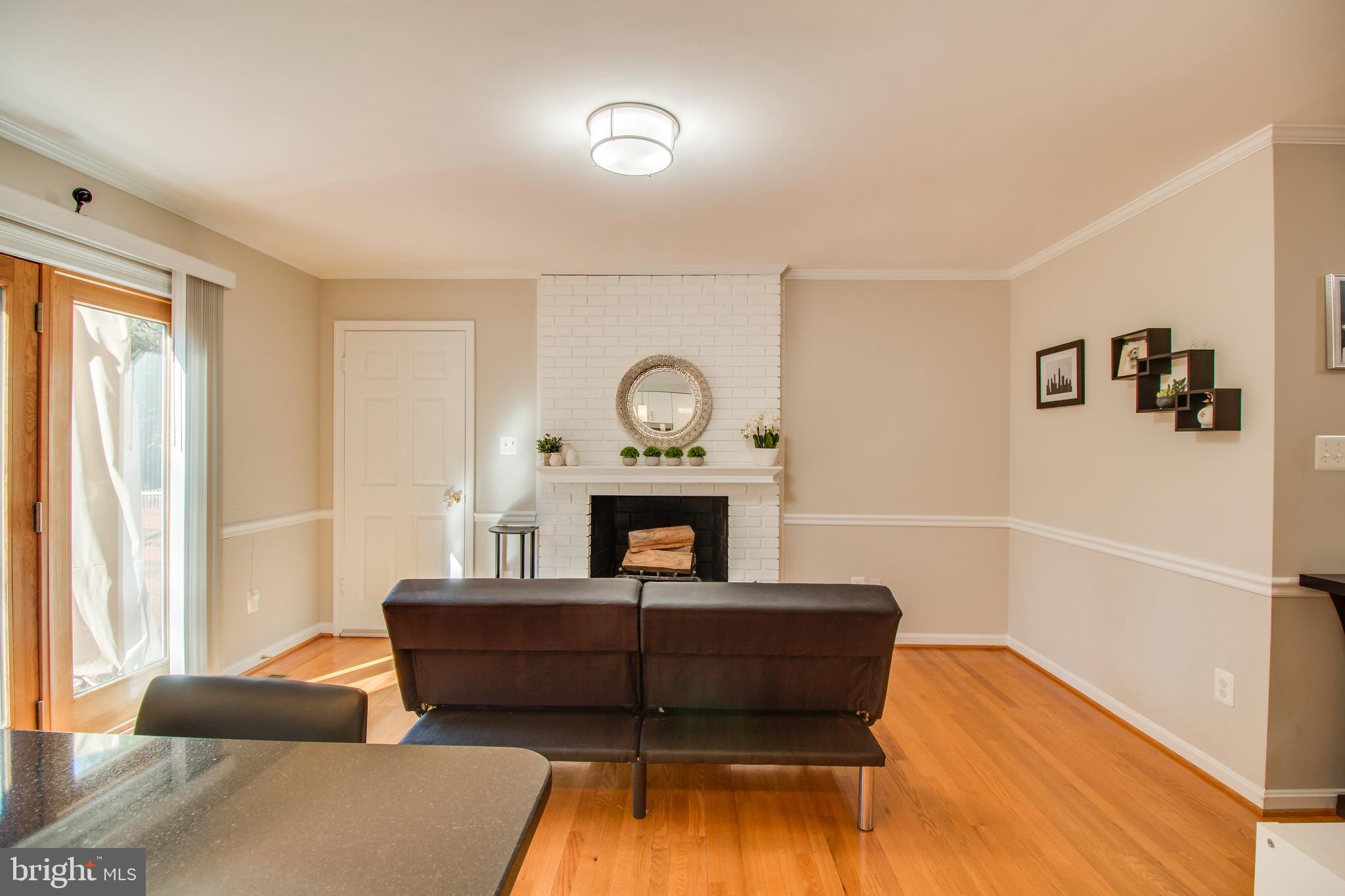 4806 Piney Branch Road Fairfax, VA 22030 - Photo 9 of 50