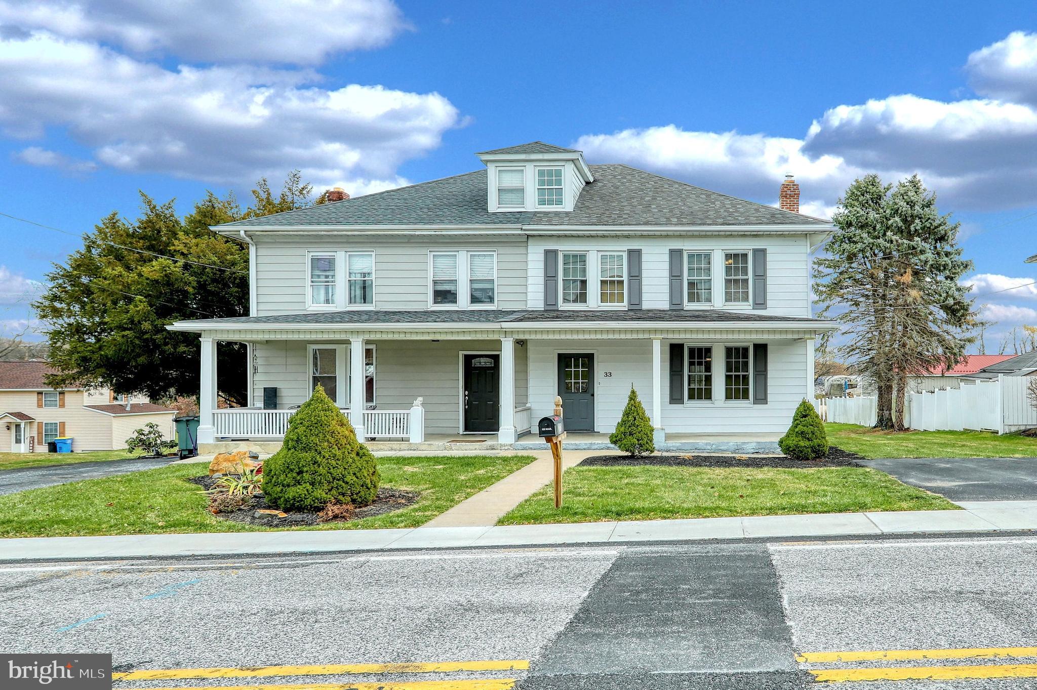 33 Locust Grove Road York, PA 17402 - Photo 1 of 34 Gallery Image 1