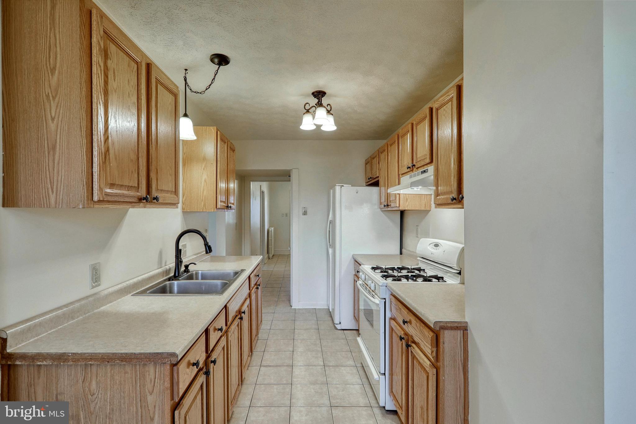 33 Locust Grove Road York, PA 17402 - Photo 16 of 34 Gallery Image 16