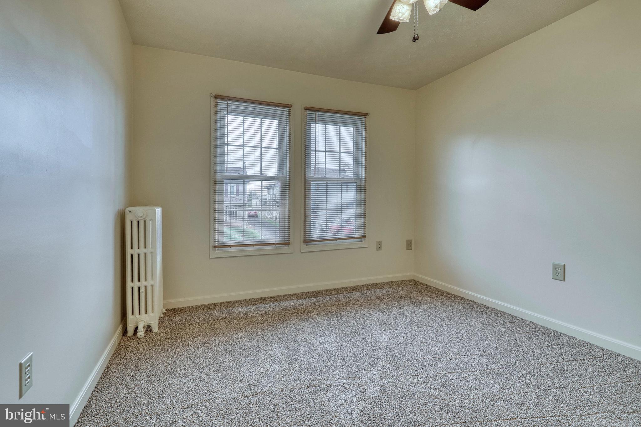 33 Locust Grove Road York, PA 17402 - Photo 28 of 34 Gallery Image 28