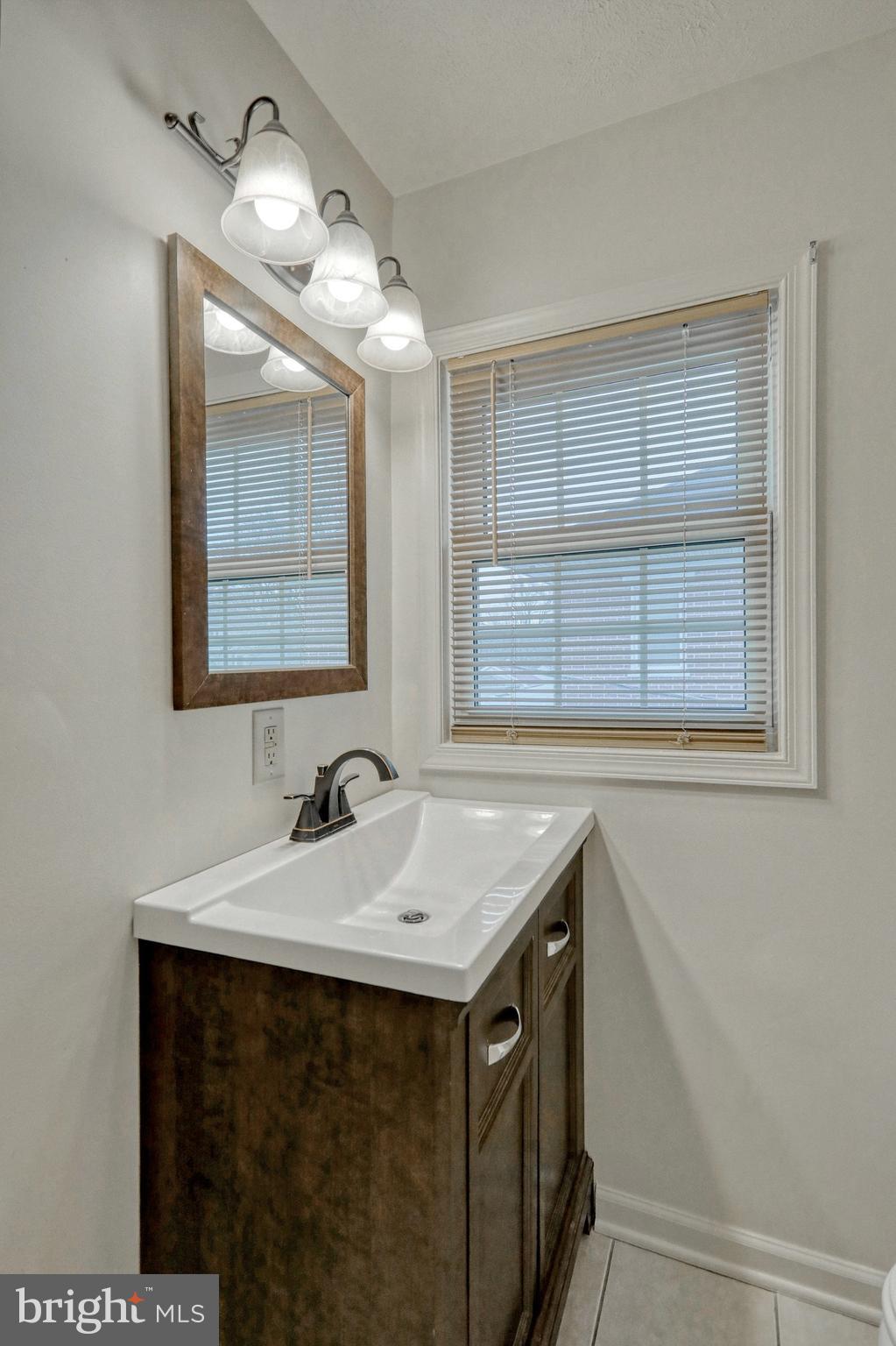 33 Locust Grove Road York, PA 17402 - Photo 30 of 34 Gallery Image 30