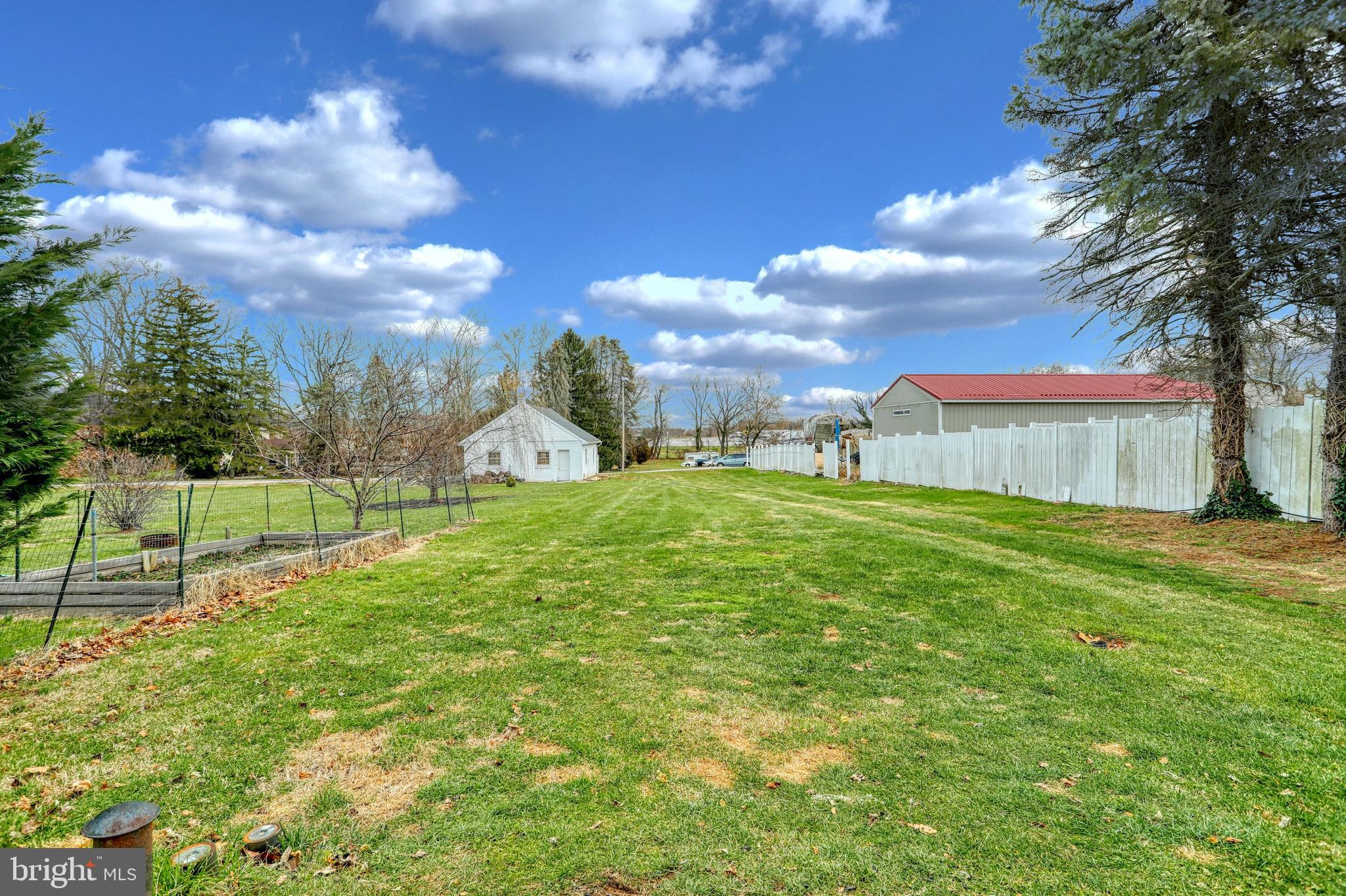 33 Locust Grove Road York, PA 17402 - Photo 34 of 34 Gallery Image 34