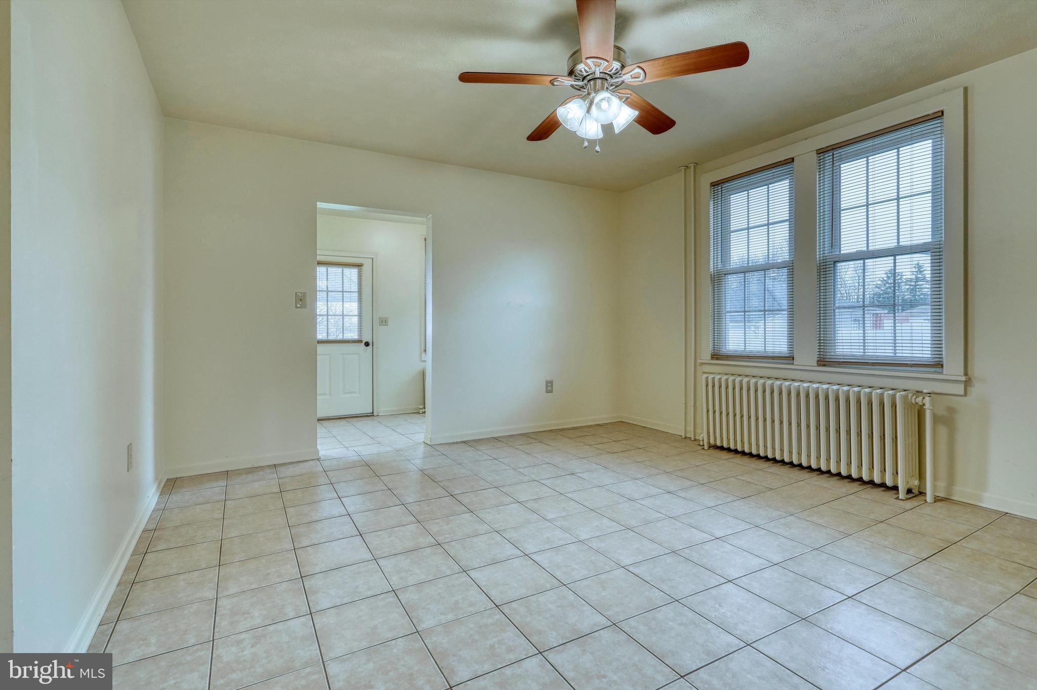33 Locust Grove Road York, PA 17402 - Photo 9 of 34 Gallery Image 9