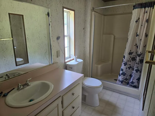 $99,995 | 133 Willow Circle, Hartford, VT 05001