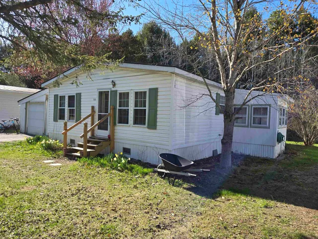 $99,995 | 133 Willow Circle, Hartford, VT 05001