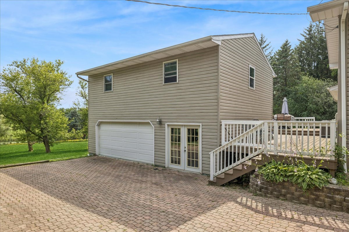 14101 Perkins Road Woodstock, IL 60098 - Photo 4 of 35