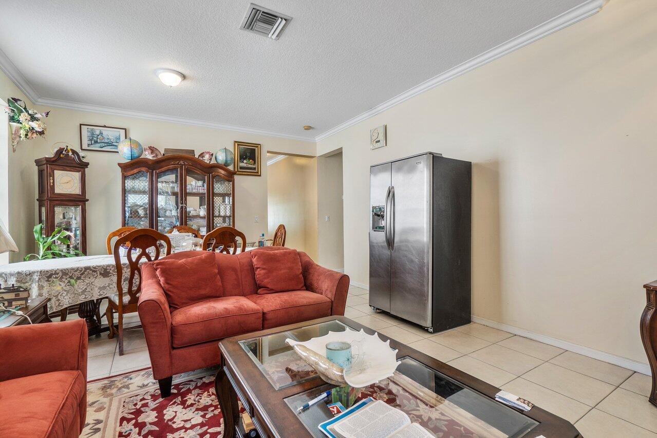 307 Mulberry Grove Road West Palm Beach, FL 33411 - Photo 6 of 24 007-307MulberryGroveRoad-RoyalPalmBeach-