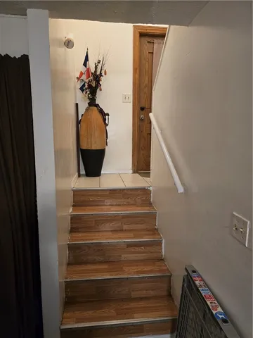 $325,000 | 20 Pennsylvania Avenue, Providence, RI 02905