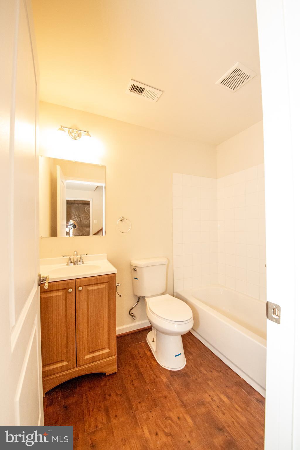 1905 Regiment Way Frederick, MD 21702 - Photo 5 of 28 Bath