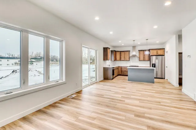 $525,000 | 864 Harvest Circle, Horace, ND 58047