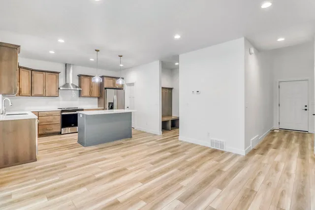 $525,000 | 864 Harvest Circle, Horace, ND 58047