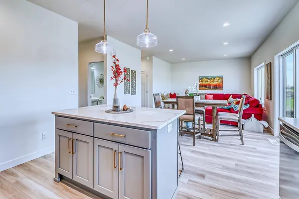 $525,000 | 864 Harvest Circle, Horace, ND 58047