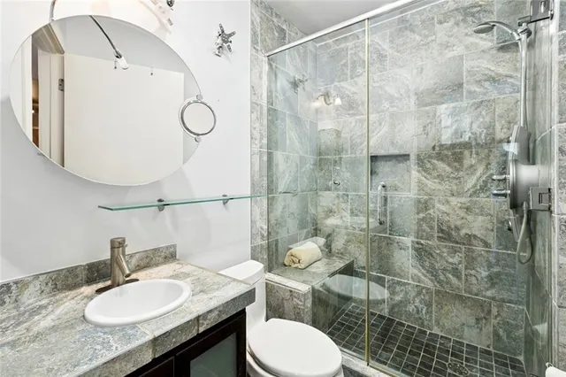 $820,000 | 909 Lafayette Street, Unit 6, New Orleans, LA 70112