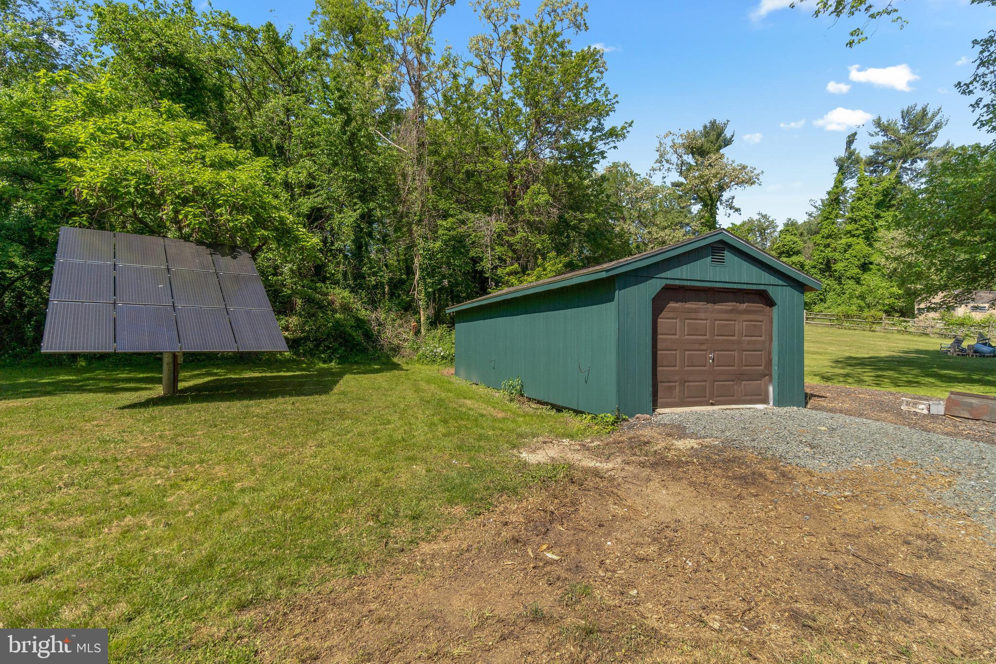 2206 Snow Road Edgewood, MD 21040 - Photo 31 of 35 Garage/Storage