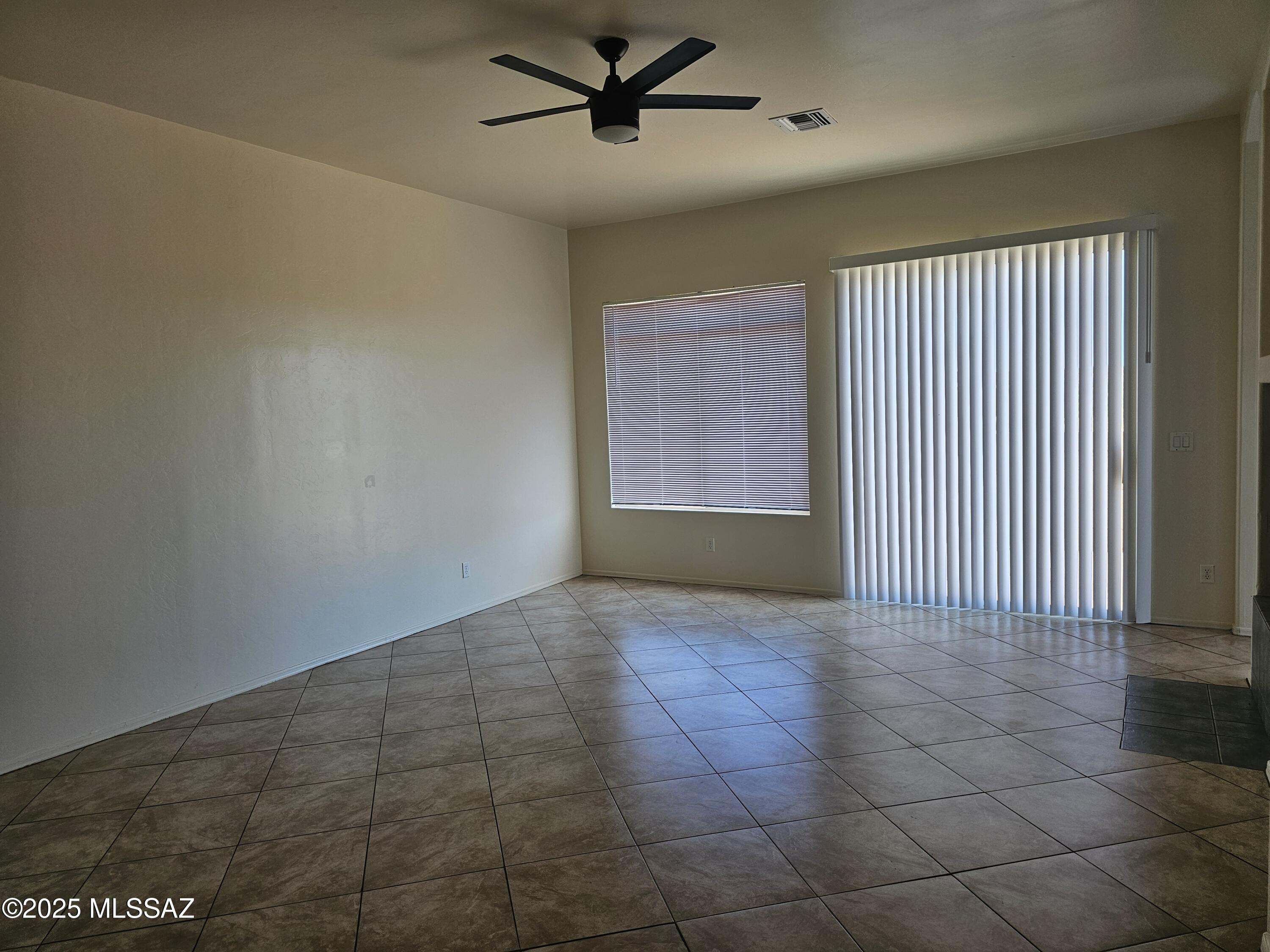 887 Manzanilla Way Rio Rico, AZ 85648 - Photo 6 of 28