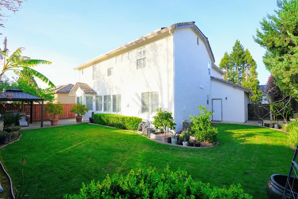 $785,000 | 5432 Casa Grande Avenue, Rocklin, CA 95677