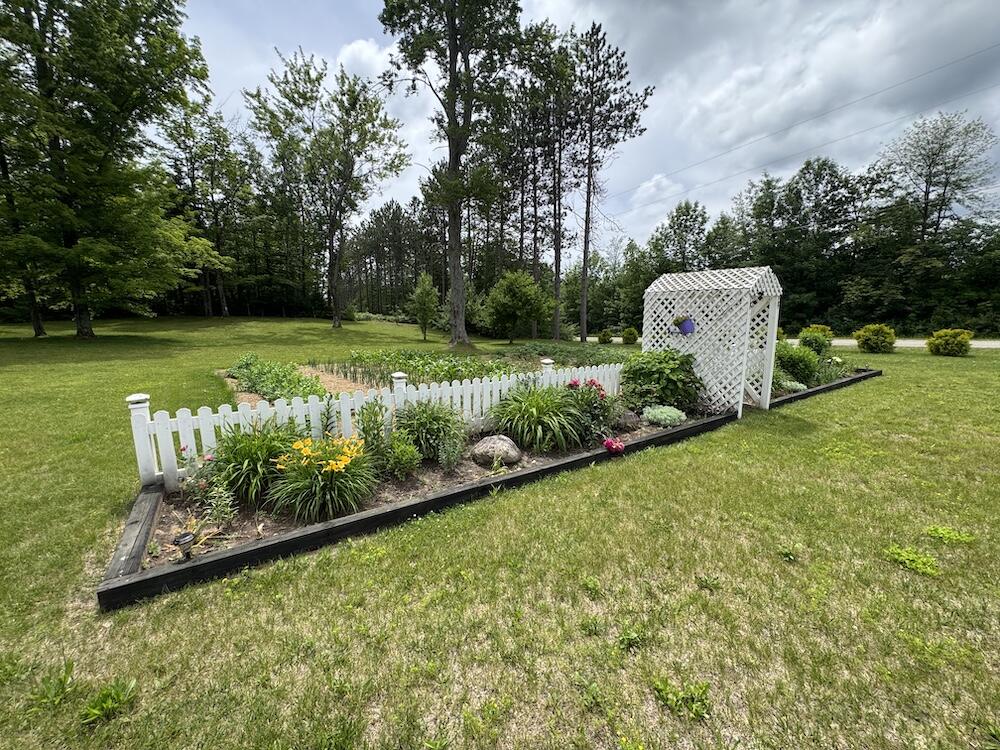1692 North Galbraith Road Mio, MI 48647 - Photo 23 of 82 13(1)