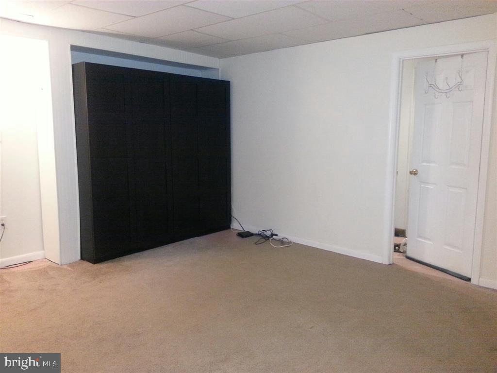 22025 Evergreen Mills Road Leesburg, VA 20175 - Photo 5 of 6