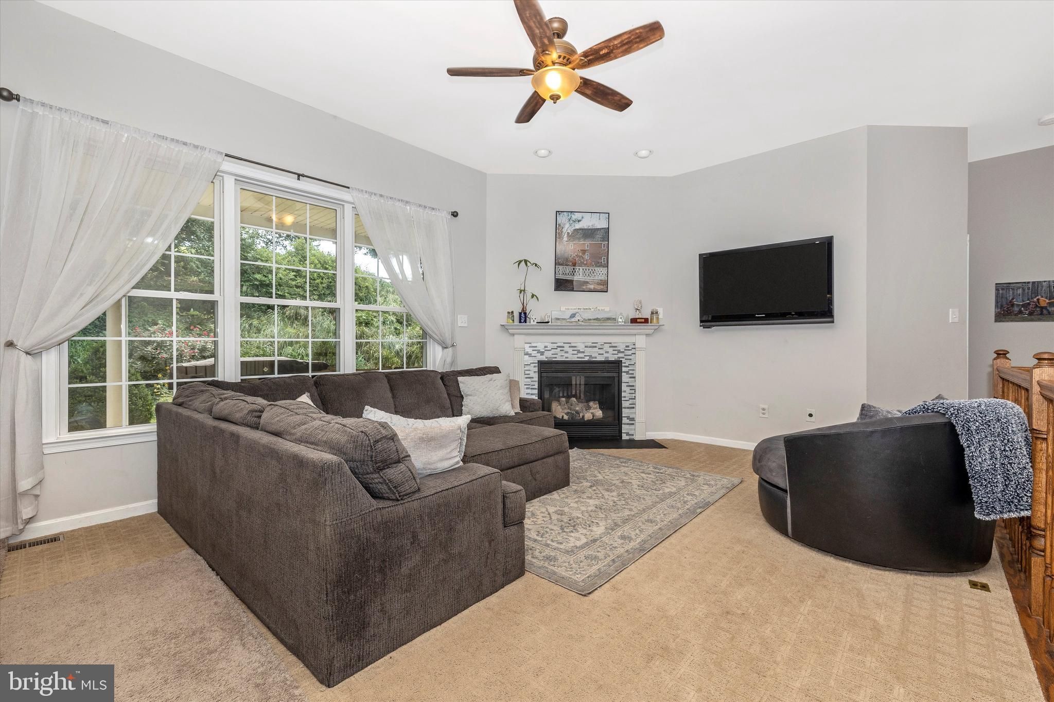 4235 Bark Hill Road Union Bridge, MD 21791 - Photo 12 of 69 Family room