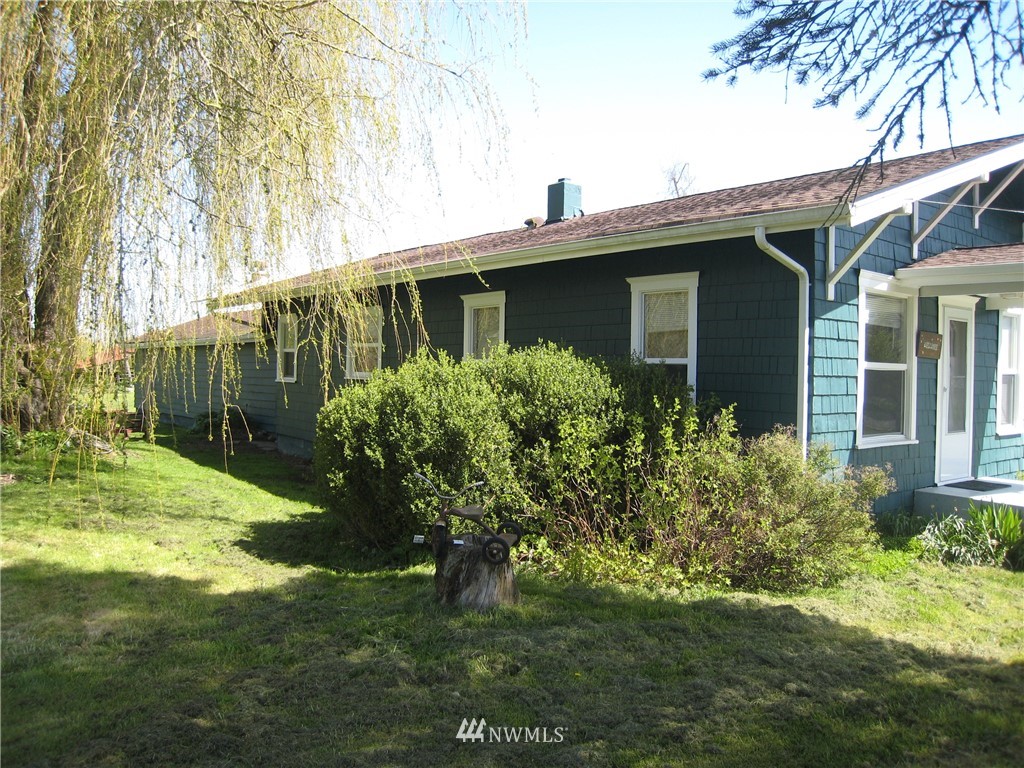 5350 Homesteader Road Deming, WA 98244 - Photo 2 of 23