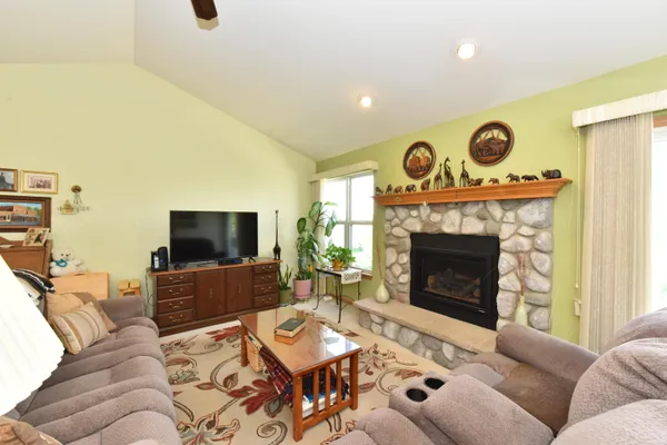 $450,000 | 3652 92nd Place, Sturtevant, WI 53177