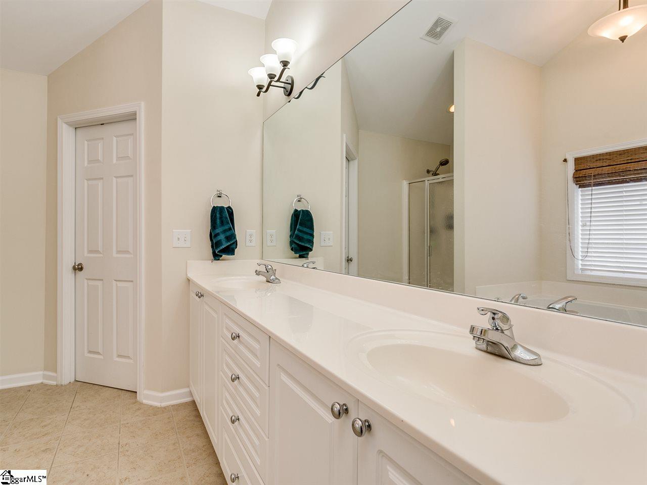 404 Rhapsody Lane Boiling Springs, SC 29316 - Photo 23 of 34