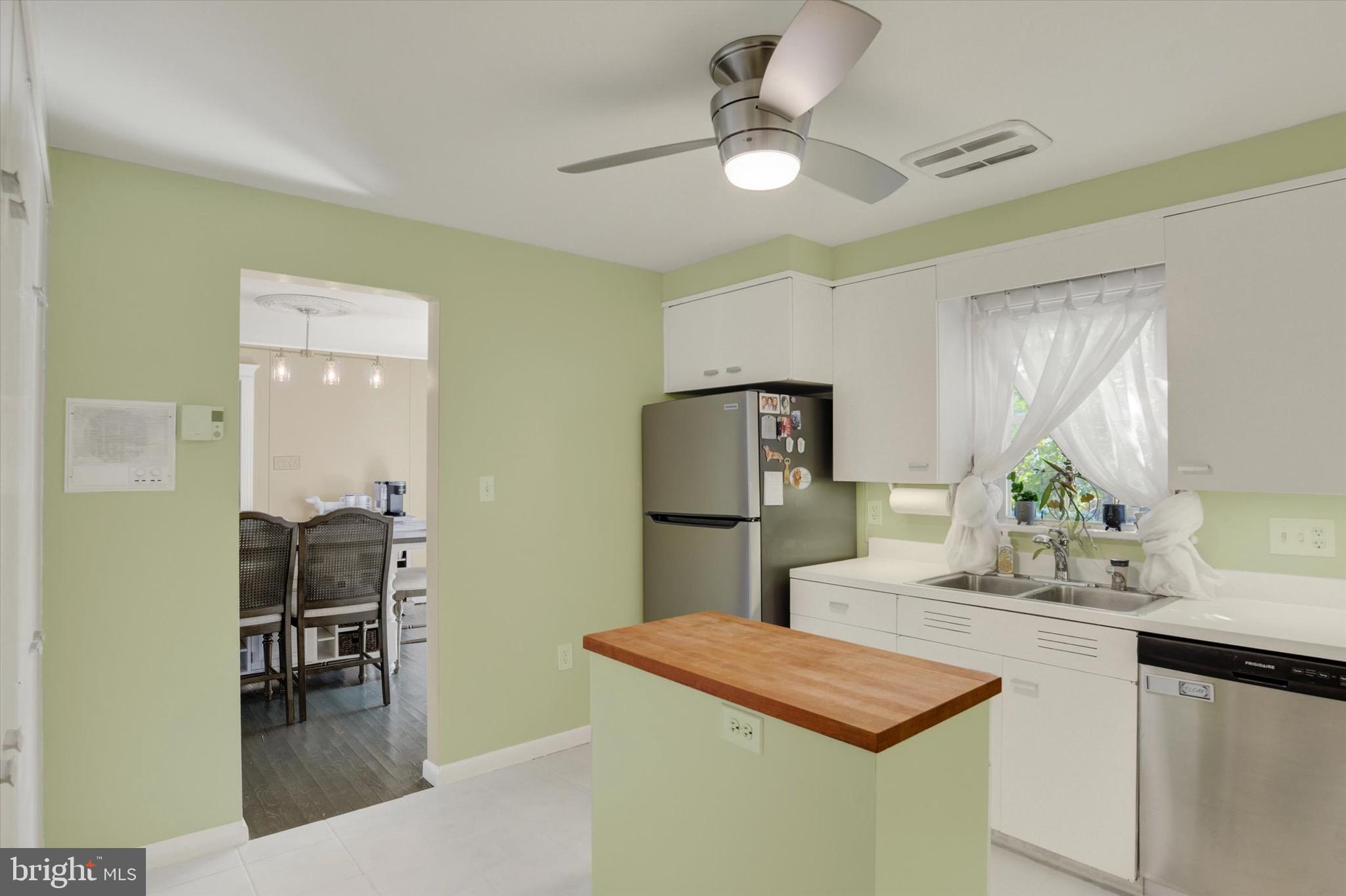 4517 Coventry Road Harrisburg, PA 17109 - Photo 10 of 29 Gallery Image 10