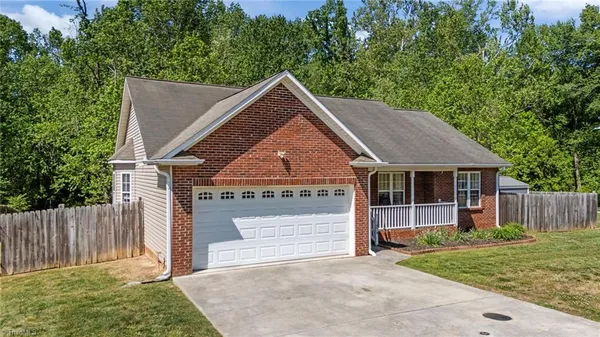 $279,000 | 1974 Denise Lane, Winston-Salem, NC 27127