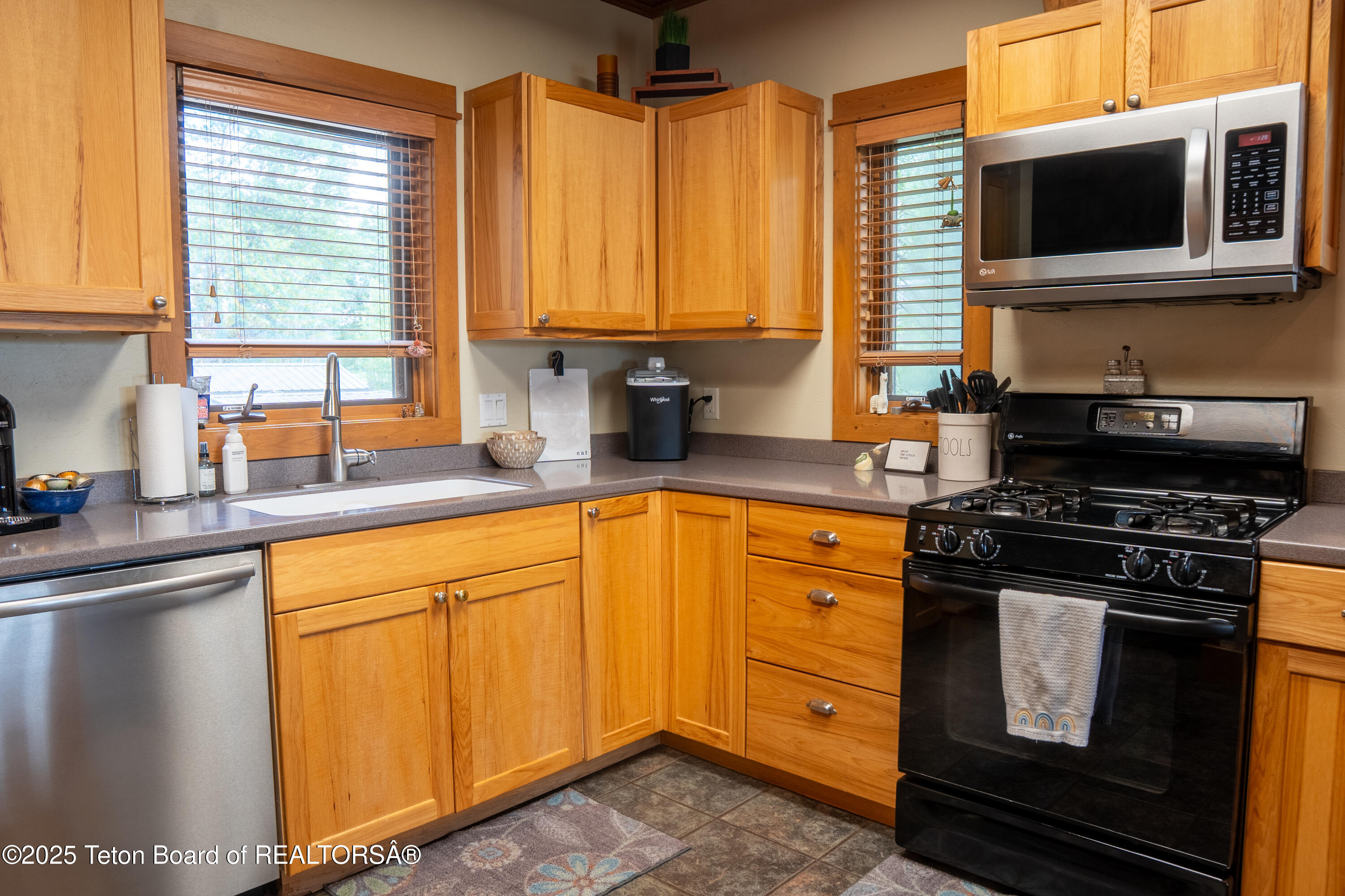 939 Stuart Street Pinedale, WY 82941 - Photo 13 of 49 Stuart-19