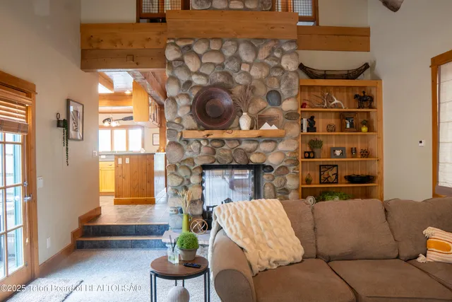 $800,000 | 939 Stuart Street, Pinedale, WY 82941