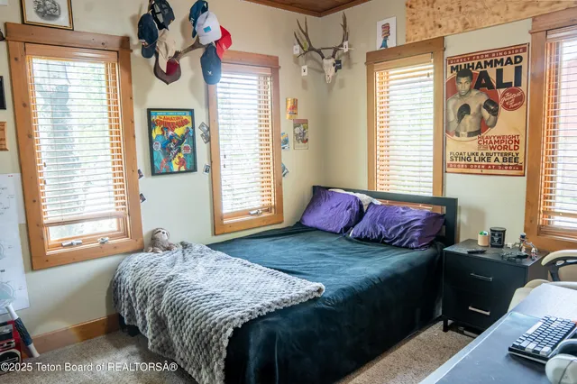 $800,000 | 939 Stuart Street, Pinedale, WY 82941